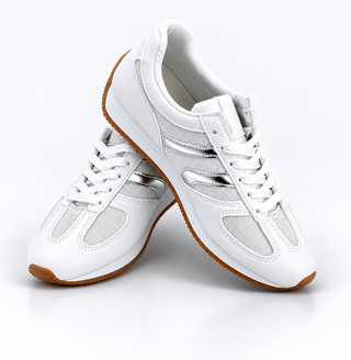 Sneaker in Weiss