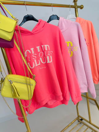 Oberteile der Zweiteiler in Rosa, Pink und Orange