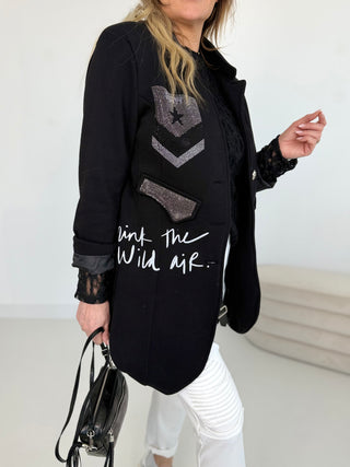 Blazer in Schwarz mit Steinchen und Prints
