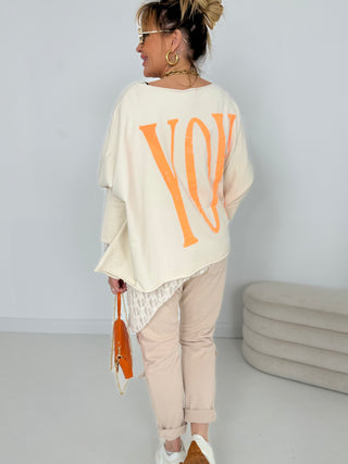 Langarmshirt in Beige mit Print vorne